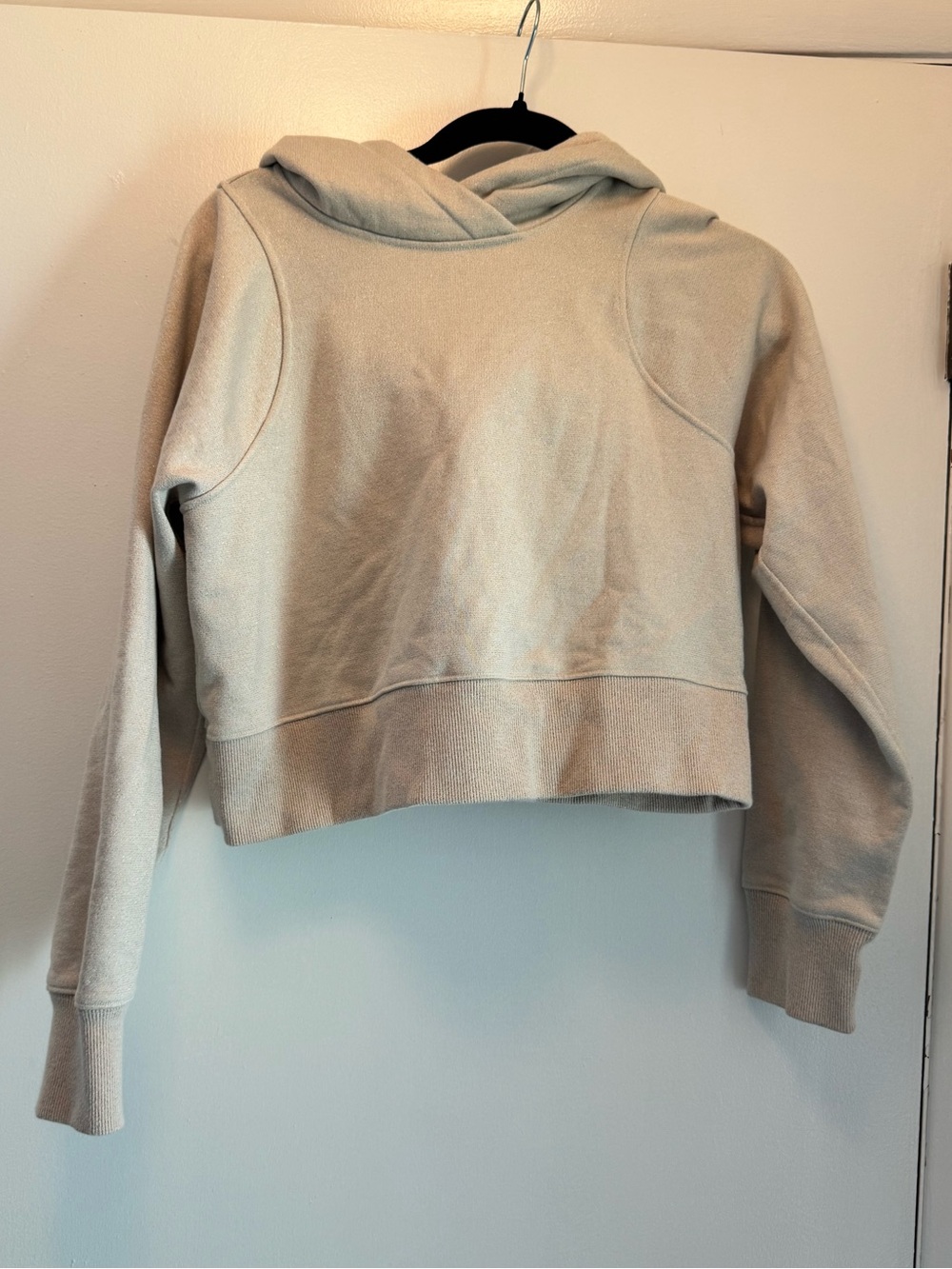 Lululemon Loungeful Cropped Hoodie *Spark NWOT - Picture 2 of 7